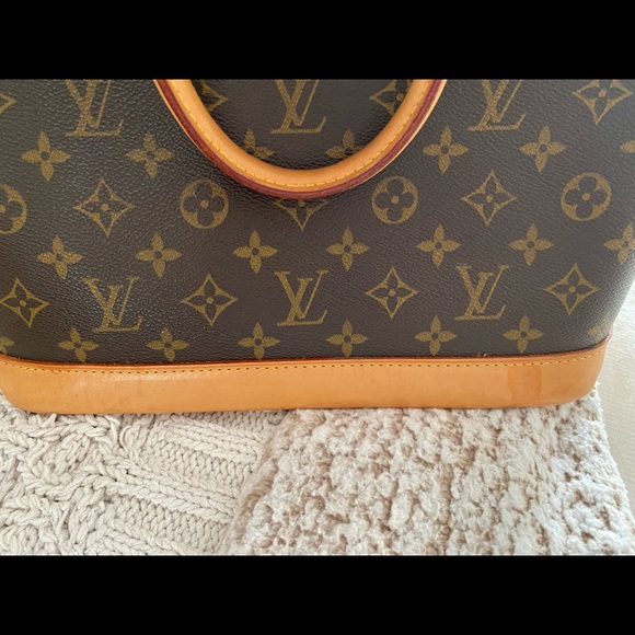 —SOLD— LOUIS VUITTON Alma Pm 😍 - Picture 7 of 11